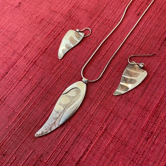 Jessie Senecal Jewelry - Jessie Senecal Handmade Sterling Sliver "Cattail" Locket Necklace and Earrings